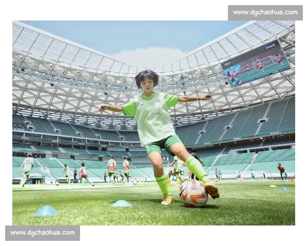 少年绿茵 1v1：脚下技巧藏惊艳